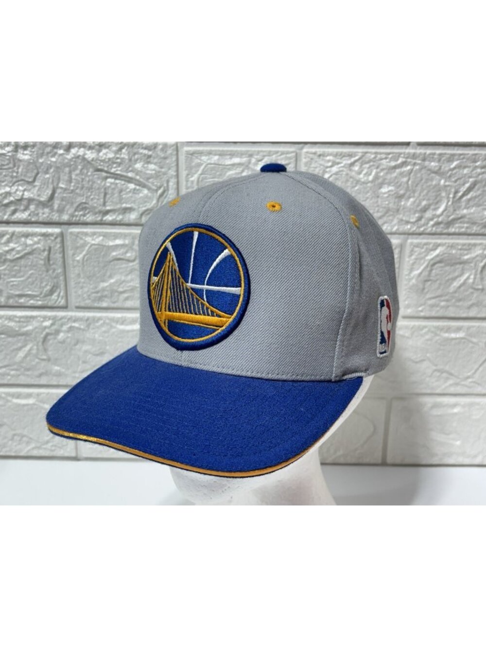 New w/o Tags -Golden State Warriors - Mitchell & Ness Snapback Hat - Adjustable